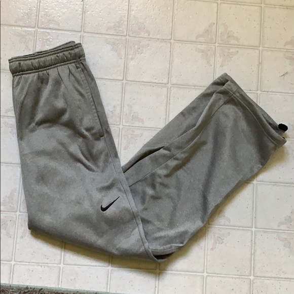 Nike Pants - Nike grey sweatpants